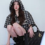 Pimchanok Luevisadpaibul Instagram - 💙💙 #DiorBookTote #DiorCruise