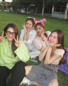Pimchanok Luevisadpaibul Instagram - มุมุมิมิ 😝 #beautynewbie #หัวใจไม่มีปลอม