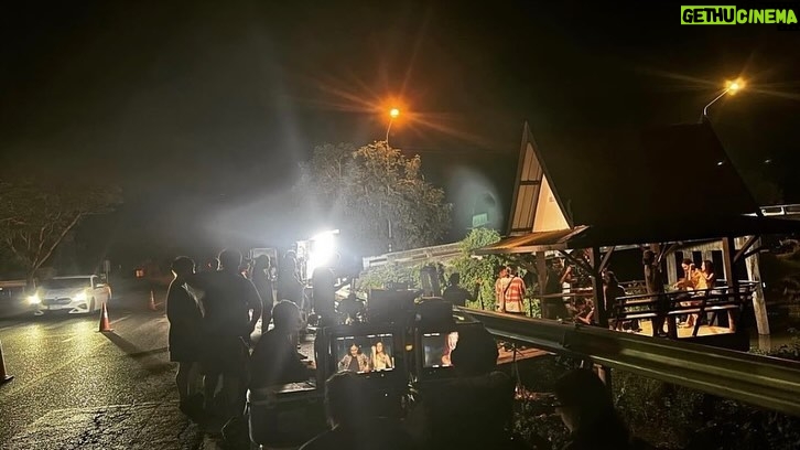 Pimchanok Luevisadpaibul Instagram - โรแมนติกคอมเมดี้ 🫨 #ทองประกายแสด