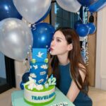 Pimchanok Luevisadpaibul Instagram - Happy Birthday 🎂 @traveloka.th ✈️ 🏩 🎡 Traveloka ฉลองครบรอบ 12 ปี แจกส่วนลดทริป รวมมูลค่าสูงสุด ฿12,000 🤑 สำหรับจองเที่ยวบิน ที่พัก และกิจกรรมท่องเที่ยว วันนี้ - 1 มี.ค. 67 เท่านั้น อยากจองทริป ต้องแอป Traveloka เท่านั้น #TravelokaTH #Traveloka12thSalebration