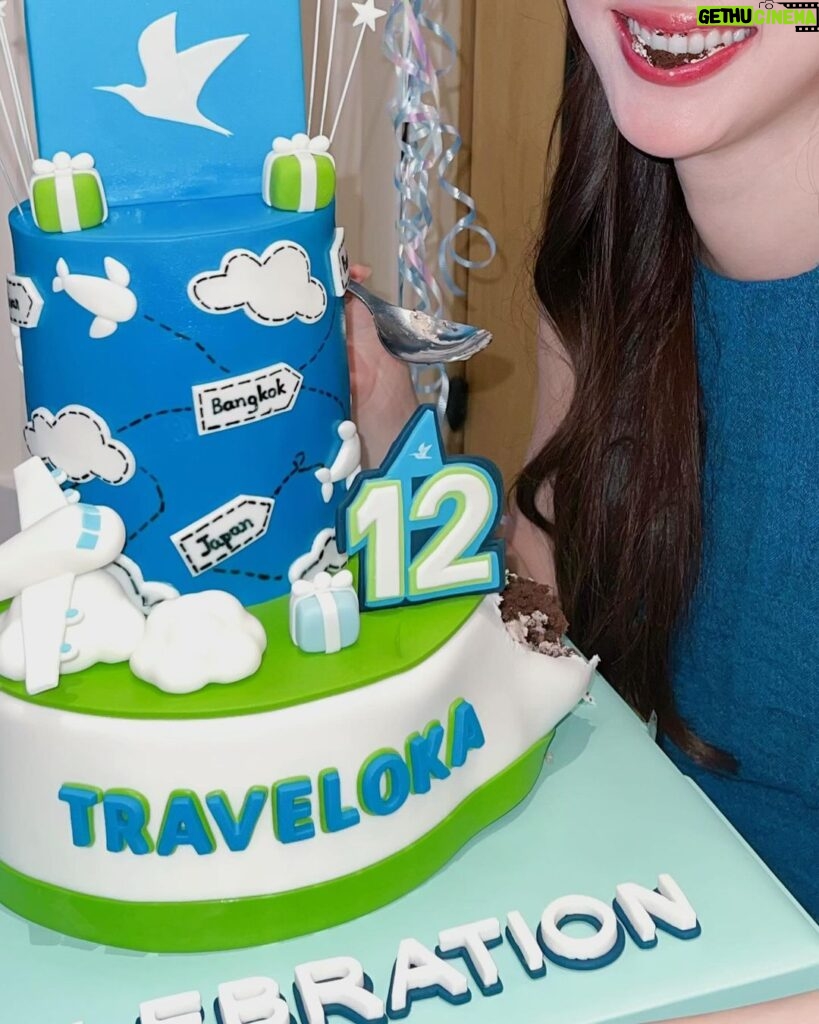 Pimchanok Luevisadpaibul Instagram - Happy Birthday 🎂 @traveloka.th ✈️ 🏩 🎡 Traveloka ฉลองครบรอบ 12 ปี แจกส่วนลดทริป รวมมูลค่าสูงสุด ฿12,000 🤑 สำหรับจองเที่ยวบิน ที่พัก และกิจกรรมท่องเที่ยว วันนี้ - 1 มี.ค. 67 เท่านั้น อยากจองทริป ต้องแอป Traveloka เท่านั้น #TravelokaTH #Traveloka12thSalebration