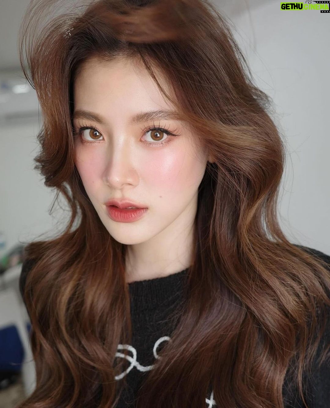 Pimchanok Luevisadpaibul Instagram - 😊😊