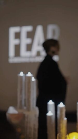Pimdao Panichsamai Instagram - ‘Fear Feels Free’ Private screening - Sitdown dinner & healing 
✨🖤🤍🍽️🎭🎞️ so proud of us

By @followthestar.co 
x @authentic.unique.matter 
x @sorapollondon 
x @akashawellnessbangkok

Vdo by @dramakingphoto 

#fearfeelsfreeexperiences 
#fearexperimentalshortfilm