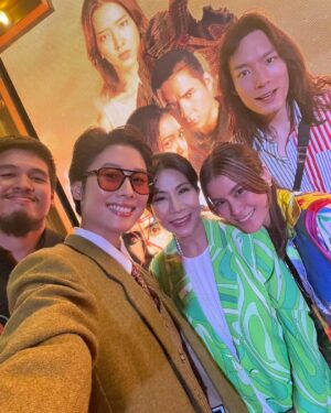 Pimdao Panichsamai Instagram - 🧡🖤 แวะมาแสดงความยินดีกับ
พี่อ๊อฟ น้าแดง และ @mono29tv เปิดหน้าท้าชม
หนังดีซีรี่ย์ดัง 2024 น่าดูเยอะมาก รอติดตามค่า