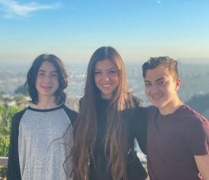 Pinar Toprak Instagram - I gave birth to these two amazing boys. I’m so grateful your souls chose my soul because being your mother is my most favorite thing in this world. ❤️

Happy Mother’s Day to all the moms!