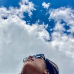 Pisay Pao Instagram - Same-Same 🕶 🤡 Sort of 😬🍎🥰 #reflections #twinning #sortof