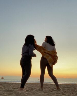 Pisay Pao Instagram - Let me be 💯 clear. If you fall flat on your face in the sand, I WILL laugh maniacally at you. But I will also use the bottom of my dirty shirt to help you wipe off said sand.  #thatswhatfriendsarefor 🥰😘😂
