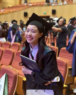 Pitchatorn Santinatornkul Instagram - 🎓🌈
