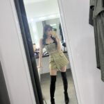 Pitchatorn Santinatornkul Instagram - random mirror selfie 🤍🥰🩷