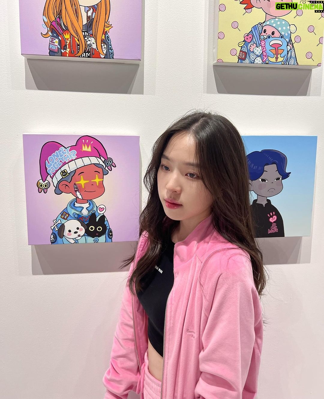 Pitchatorn Santinatornkul Instagram - 🩷🩷💚💚 True Digital Park