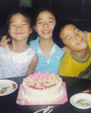Pitchatorn Santinatornkul Instagram - รวมมิตร แก๊ง 3 นอ and the fam 🧔🏻‍♂️🧑🏻👩🏻👦🏻👧🏻 #childrensday