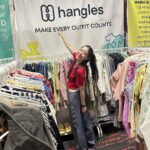 Pitchatorn Santinatornkul Instagram - 3-4 กพนี้ เจอกับ @hangles.co & @circularclub.th ที่งาน ZAAP SALE FEST ครั้งที่ 2 💚👗ขนสินค้าแฟชั่นมือรองไปเพียบ มากันน้า (พรุ่งนี้แล้วนะ 11.00-21.30) 📍Icon Siam, True Icon Hall - 7th floor (Booth 174-175) ZAAP รอบนี้รวมโปรเด็ดแบรนด์ดังกว่า 200 แบรนด์ มีแจกอั่งเปา & กิจกรรมสนุกๆ แจกทองรวมรางวัลมูลค่ากว่า 100,000 บาท #zaapsalefest2 #สายแฟแคร์โลก #เสื้อผ้ามือสอง #กระเป๋ามือสอง #รองเท้ามือสอง ICONSIAM