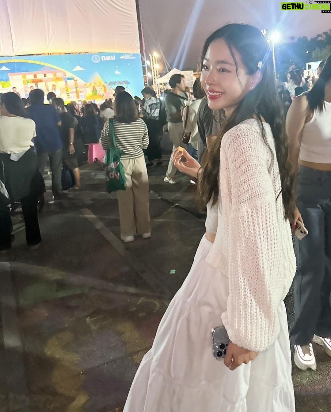 Pitchatorn Santinatornkul Instagram - 🌈🩷🤠Colorful Bangkok