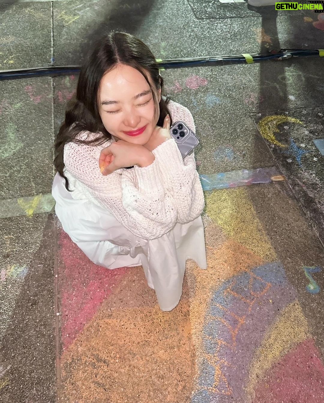 Pitchatorn Santinatornkul Instagram - 🌈🩷🤭 Colorful Bangkok