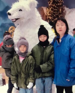 Pitchatorn Santinatornkul Instagram - รวมมิตร แก๊ง 3 นอ and the fam 🧔🏻‍♂️🧑🏻👩🏻👦🏻👧🏻 #childrensday