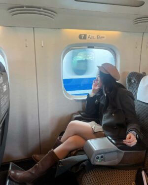 Pitchatorn Santinatornkul Instagram - otw to new journey 💚🥳