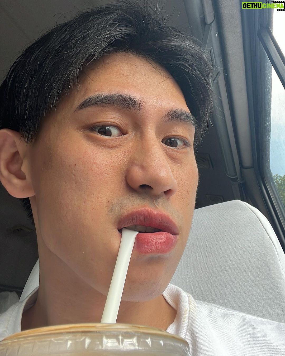 PoLin Tung - 3.4K Likes - 早起的鳥兒有蟲吃(嗎?)
有的!
有瞌睡蟲 可以吃一整天
🧸
加油囉~