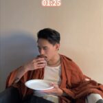 PoLin Tung Instagram - 這是打開〈美食無間〉後的我😌 跟吃美食一樣完全停不下來！！ 大家都去看劇了嗎🙌🏼 看完劇後也別忘記去聽歌喔🔥 #美食無間 #把我帶走