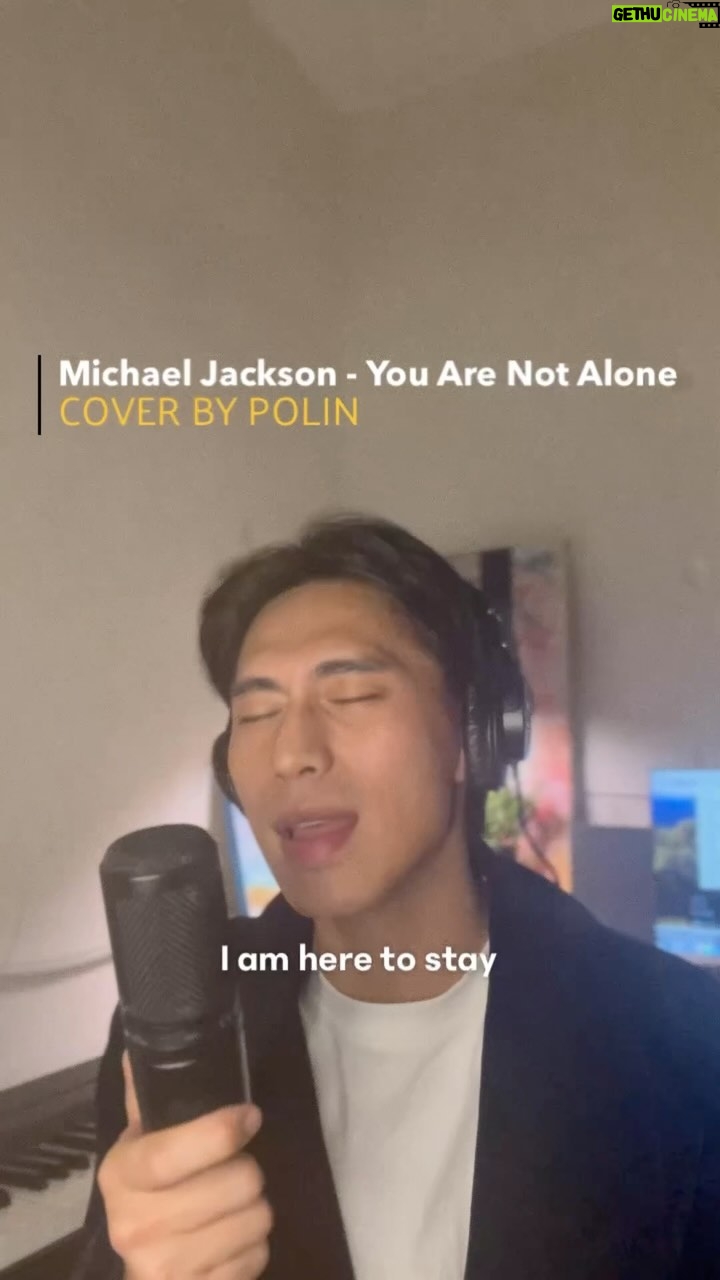 PoLin Tung - 3.2K Likes - 唱這首歌的時候
不知道是不是懷舊感或是簡單的歌詞和旋律
唱著唱著連自己都被感動著
MJ 的You are not alone
陪伴了多少寂寞的靈魂啊!
好喜歡這種雋永感的歌曲
天冷多加件被子睡覺💤晚安
#MichaelJackson #youarenotalone
