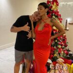 Pocah Instagram - Close de costas pra esconder o buchão da ceia 😂 FELIZ NATAL A TODOS ❤️🎄