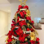 Pocah Instagram - Coloquei a estrela no topo da minha árvore de Natal mas quem brilhou mesmo foram as barrinhas Bold 😂🎄⭐️❤️ Depois de muito tempo preparando a ceia nada como um docinho saudável e prático pra fechar a noite de Natal (eu só espero que a gente aqui em casa já não tenha comido todas até lá 🤭🗣️)