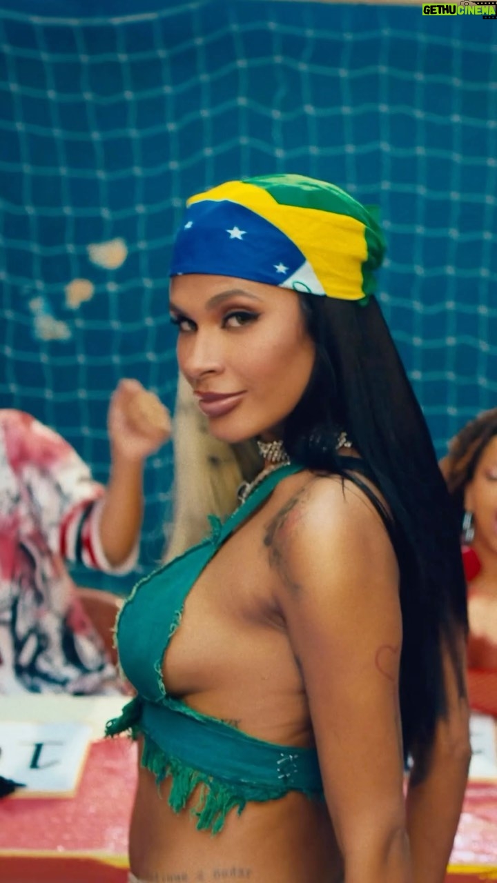 Pocah Instagram - Chefe da tropa das malvadas 😜 ASSISTA #BANDIDONA