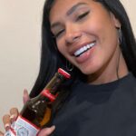 Pocah Instagram - tá querendo MUITO ir no show do The Weeknd mas não sabe como? A BUD TE LEVA! 🚨❤️ Anota aí! HOJE vai rolar a Super Lua de #Budweiser! É só chegar lá e fotografar, postar marcando BUD e as hashtags que pronto, já está concorrendo a um ingresso desse mega show! É super simples de concorrer! Não fica de fora dessa! #publi #bebacommoderação #BudComTheWeeknd
