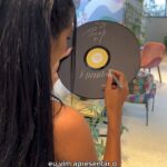 Pocah Instagram - A pergunta é uma só: quem aí já ouviu o “A Braba é Ela”? 🗣 A @pocah veio aqui no escritório e eu pedi pra ela dar uma olhadinha na DM dela. Vem ver!