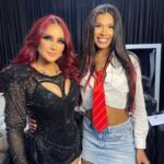 Pocah Instagram - No pares nunca de soñar 💭 Ainda sem acreditar!!! Realizei o sonho de ir no show da minha banda favorita. E que prazer te conhecer @dulcemaria ❤️✨ obs: ela é MUITO CHEIROSA!!!! A minha criança interior tá gritando! @arielquirino