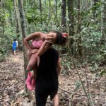 Pocah Instagram - Uma das melhores experiências da VIDA essa expedição pra Amazônia. Obrigada aos meus amigos Carol e Luiz, por me mostrarem mais do coração do Brasil, e por me ensinarem tanto sobre cultura, viagens e milhas hahaha até a próxima e @setufor.euvou 💛