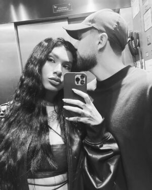 Pocah Instagram - Obrigada por dividir comigo essa coisa chamada: VIDA 
E vamos pra 5 anos de amor, parceria e muito trabalho!
amo você meu rancinho <3
