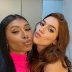 Pocah Instagram - Bandidona debutou no Spotify PORTUGAL 🇵🇹❤️ Rolou até dancinha de comemoração com a minha linda @anaclaraac 😍