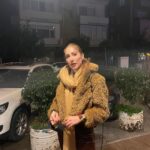 Polen Emre Instagram - Buranın ışığı güzelmiş, saçımı da topladım oh mis 🌝