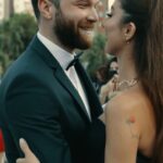 Polen Emre Instagram - Yaaaaa😍😍😍 @studyomodel 💛💛💛 @merttetik3 o ne oynamak öyle, yerimm🐒😁 @_monolife 🌹 @aselverdaorganizasyon 🌹@kiymettulekofficial 🌹 #engagement