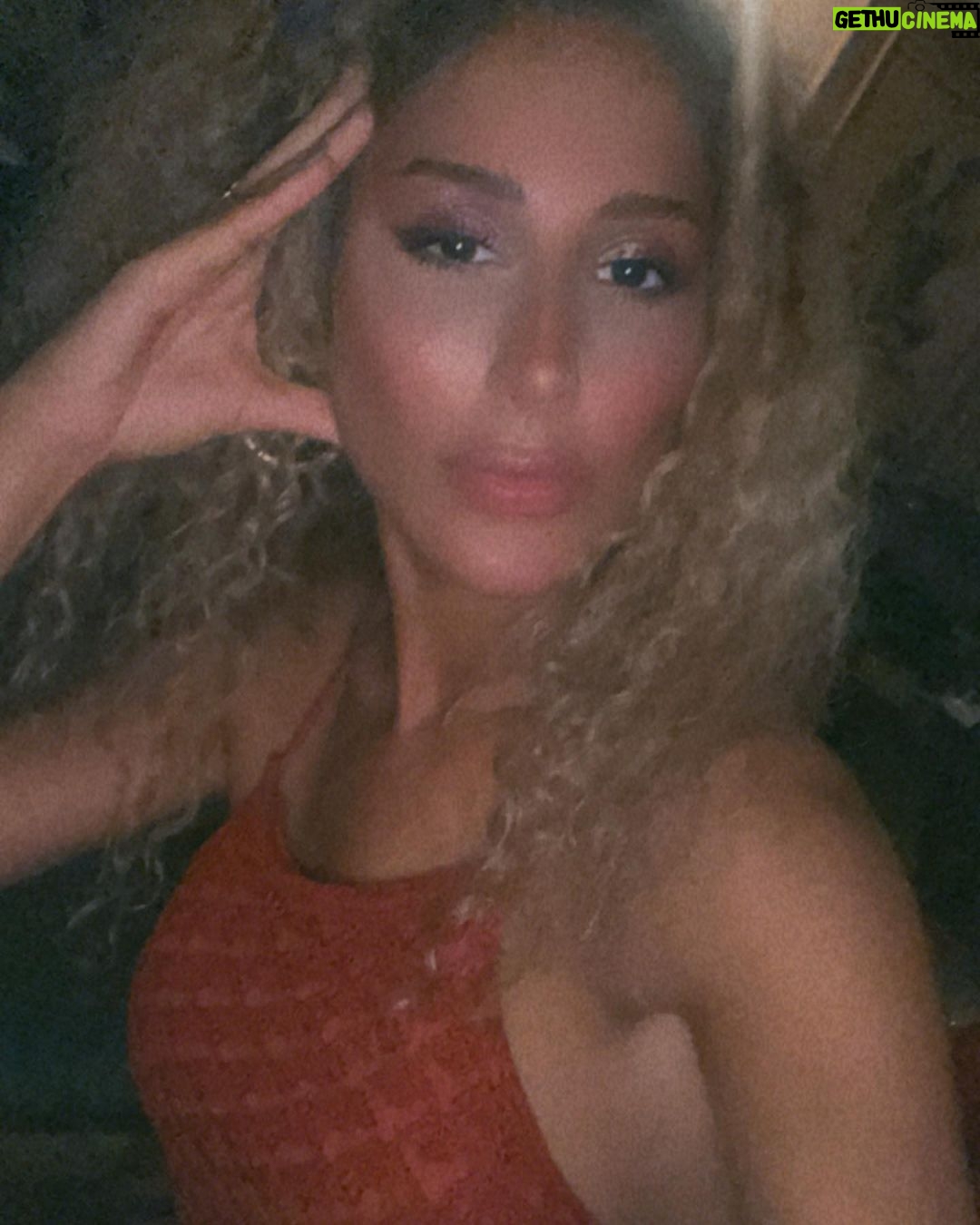 Polen Emre Instagram - E biz de akıma uyalım bari; #cyprusdump 🪩🥳