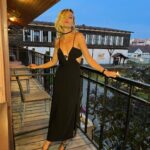 Polina Gagarina Instagram - 1. Томление 2. Усталость 3. Принятие 4. Готова петь Вы в какой стадии сейчас? #полинагагарина #гагаринапоехали