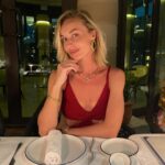 Polina Gagarina Instagram - В томительном ожидании ужина , наелась хлеба! 🥖🥐🥨🍞 #полинагагарина #гагаринаполина