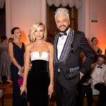 Polina Gagarina Instagram - Филипп, неповторимый и неподражаемый! Восхищаюсь вашей энергией ,фантазией и умением чувствовать время! Во все времена вы держите невероятную высоту и там блистаете! Я желаю вам и вашей чудесной семье здоровья и сил, гармонии и счастья! И ,чтобы каждый день приносил радость , а рядом были самые верные и любящие люди! С днём рождения, Король❤️👑 @fkirkorov #сднемрожденияФилипп
