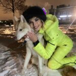 Polina Gagarina Instagram – Пока 2021 год ! Ты был годом действий и открытий! Встречай нас 2022🚀 #полинагагарина #гагаринапоехали  #сновымгодом
