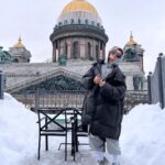 Polina Gagarina Instagram - Привет, любимый Питер! Я соскучилась! В самом легком и теплом пуховике от красотки @yanadress ❤️ @yanaraskovalova ❤️ #полинагагарина #гагаринапоехали #впитерепеть Four Seasons Hotel Lion Palace St.Petersburg