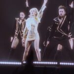 Polina Gagarina Instagram - Невероятный Нижний Новгород! С первых аккордов громкостью своих аплодисментов покорили меня! Наполнили меня колоссальной энергией! Спасибо вам! И до скорой встречи в Лужниках❤️ #полинагагарина #гагаринапоехали #гагаринаНавсегда #турНавсегда #нижнийновгород 🧠✂️🤑 @vikakalashnikova 🎥🏃🎥 @blind_cam 🎞️✂️🎬 @old_ody 🎵🎶 @kenbapho_online