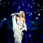 Polina Gagarina Instagram - Омск, спасибо каждому! ❤️Какой крутой стадион , какие громкие и танцующие вы! Сколько энергии вы мне подарили! Пусть она вернётся вам в тройном размере! И до встречи в Лужниках ❤️ P.s. Видео тоже будет 💪🏻 #полинагагарина #гагаринапоехали #гагаринанавсегда #турНавсегда #омск