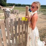 Polina Gagarina Instagram - Прогулка ☀️ #полинагагарина #гагаринапоехали #нашелето