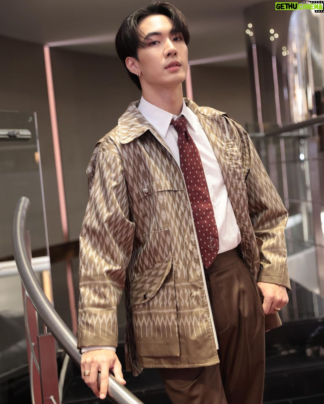 Pongsakorn Ponsantigul Instagram - 👔🥰