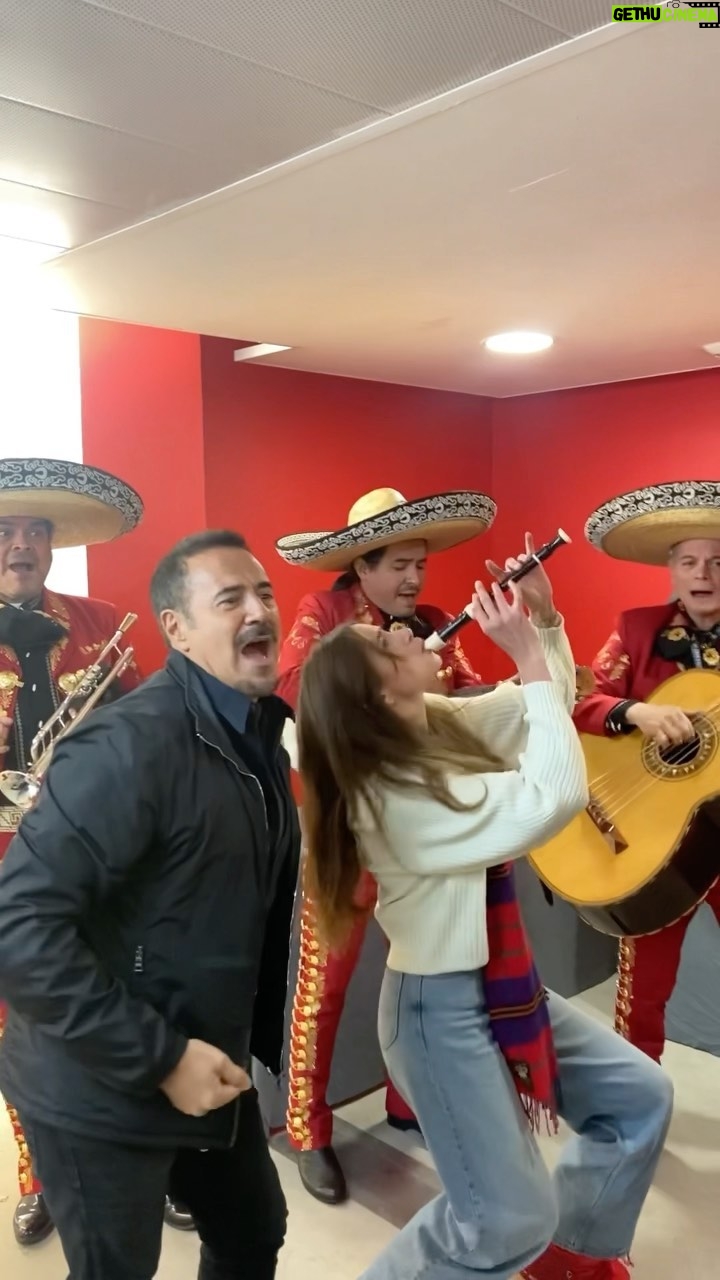 Poqssi - 27.6K Likes - @josegarciaoff c’est l’meilleur avec @mariachi.vivamexico.deparis 🥰 je veux rien savoir 🥸 @festivalpedhuez