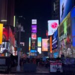 Poqssi Instagram – DUMB (jsp si c le bon mot?) de NEW YORK CITYYYY ct vrm genial jv poster en retard voilà jvous le dis…