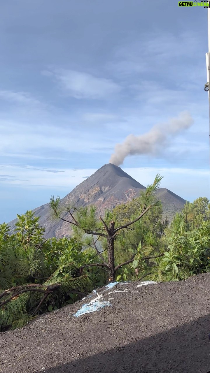 Poqssi Instagram - Ceci est un vlog vertical Antigua Guatemala, Sacatepequez
