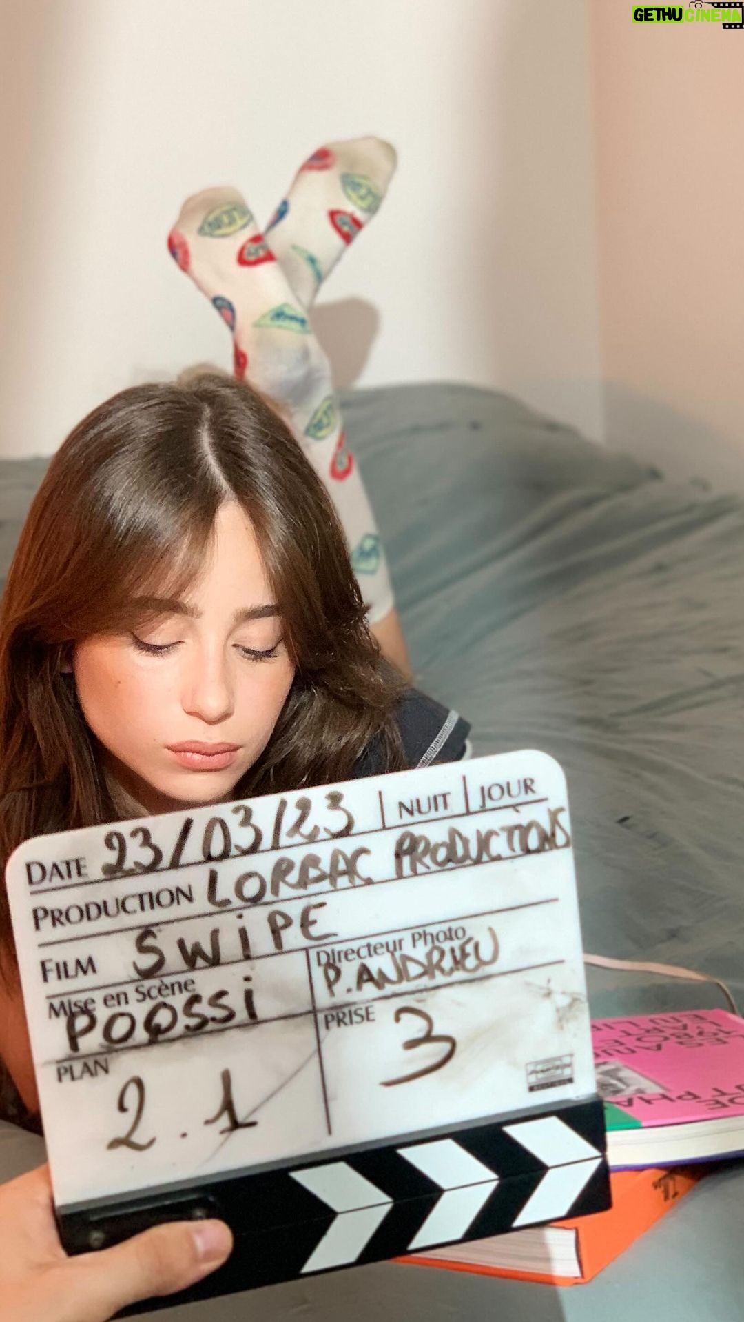 Poqssi - 22.3K Likes - SWIPE 🎥
Charlie une jeune femme pleine d’ambition s’essaye à un nouveau passe-temps. Peut-être pas si anodin qu’il n y paraît.
Production
@lorbacproductions
Comedienne Luna
@orlane.giraudet
Comedienne Emma
@agnes_brossais
Inge son
@embritah
Realisation et scenario
@poqssi
1er assistant réal
@sacha__s__
Chef op
@pierreandrieuu
Collaborateur artistique
@ethan.dellafaille
Chargée de production
@camilliiouu
Producteur
@pat_revaux
Monteur
@luca_mordino
Musique (dans le court-métrage)
@hily_music
@lolliedextrose
Graphiste
@mariedlge_
DA
@linevincnt
Directrice de prod
@maevadv
Makeup
@cecileliotier
Appart
@iris.wien