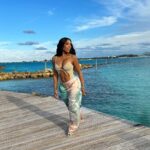 Porsha Williams Guobadia Instagram - Blessings … Everything that you are is enough! ❤️🙏🏾 Hair: @gonakedhair (custom unit) Body wave Ps: so good to have a hubby that likes to capture his wife. These days i’m so busy taking in every moment I rarely remember to take pics. Swim suit: @iconswim 📸 @iamsimonguobadia Bahamas