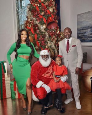 Porsha Williams Instagram - Merry Christmas from our family to yours❤️🎄🎁🎅🏿 #GuobadiaChristmas